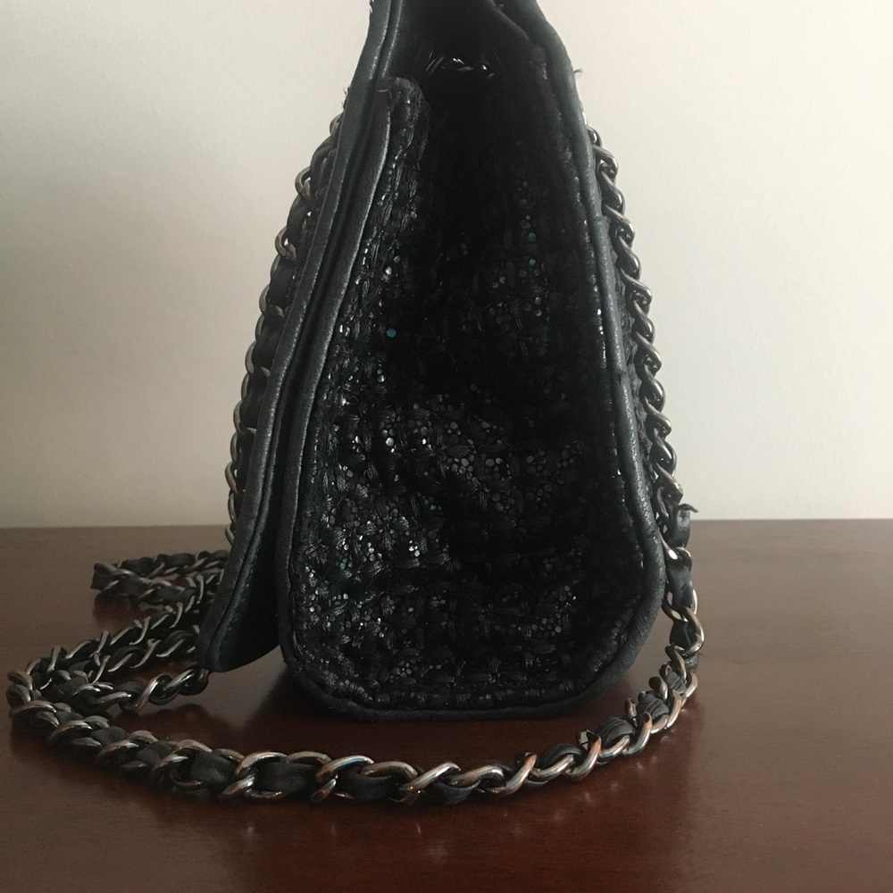 SOLD Tory Burch Fleming Bag - Picture 3 of 15